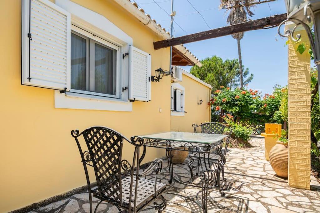 St. George Villa Agios Georgios  Ruang foto